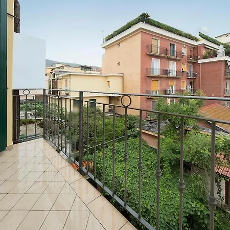 Apartment Vittorio Veneto 112 *